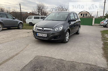 Opel Zafira  2012