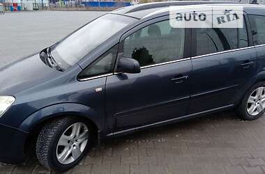 Opel Zafira  2009