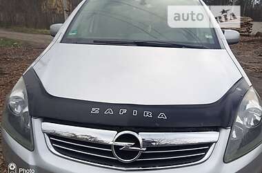 Opel Zafira  2010