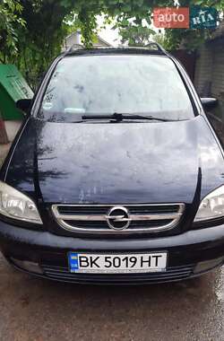 Opel Zafira  2003
