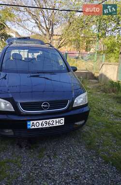 Opel Zafira  2005