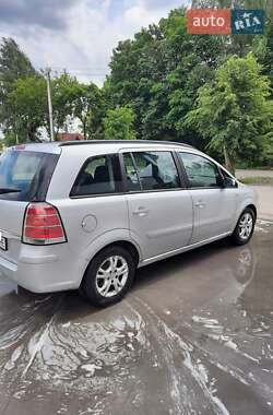 Opel Zafira  2005