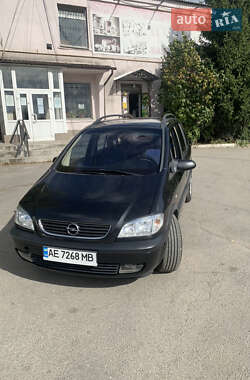 Opel Zafira  2001