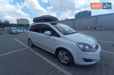 Opel Zafira  2011