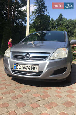 Opel Zafira  2010