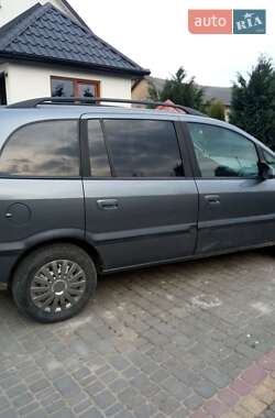 Opel Zafira 2004