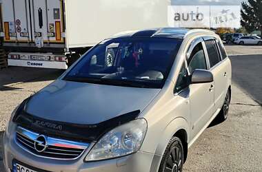 Opel Zafira  2010