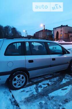 Opel Zafira  2000