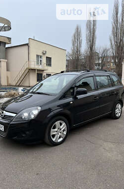 Opel Zafira  2014