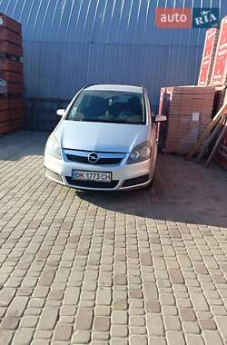 Opel Zafira  2007