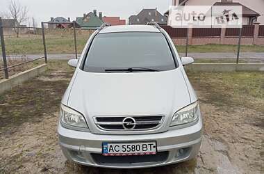 Opel Zafira  2004