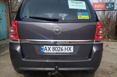 Opel Zafira  2011