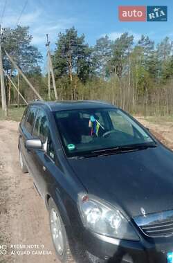 Opel Zafira  2011
