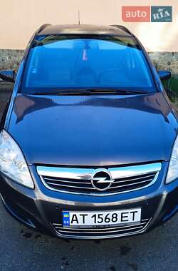 Opel Zafira  2009