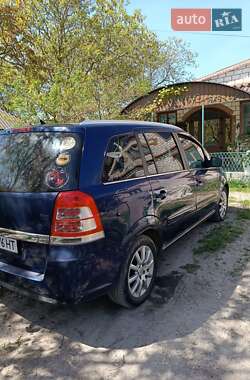 Opel Zafira  2009
