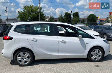 Opel Zafira 2015