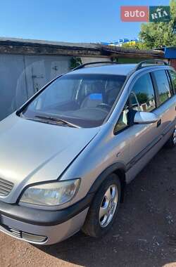 Opel Zafira  2001