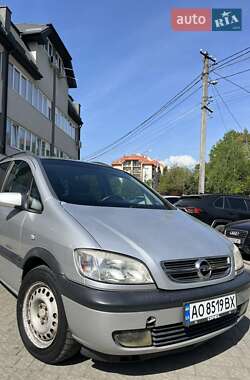 Opel Zafira  2003
