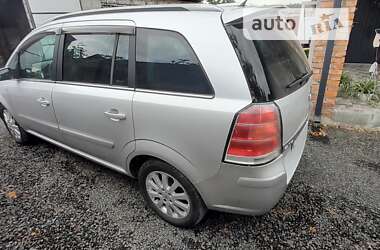 Opel Zafira  2005