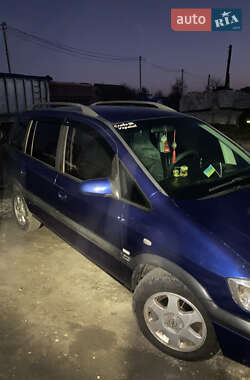 Opel Zafira  2003