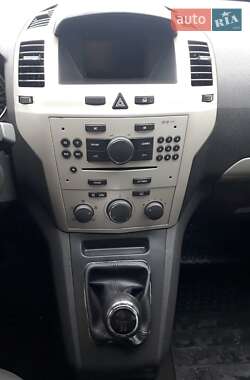 Opel Zafira  2008