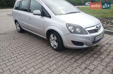 Opel Zafira 2012