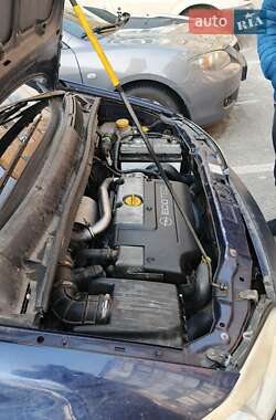 Opel Zafira  2001