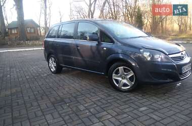 Opel Zafira  2011
