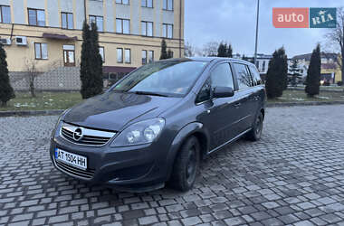Opel Zafira  2010