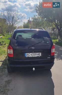 Opel Zafira  2004