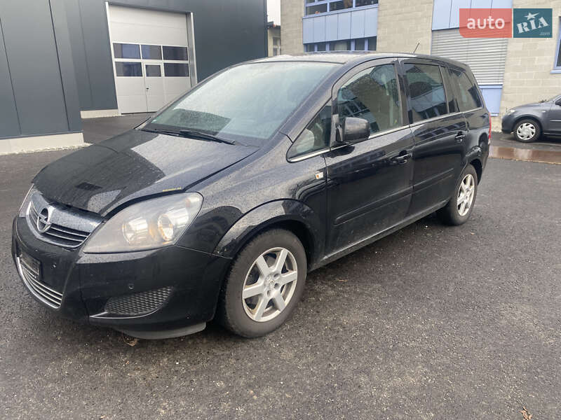 Opel Zafira 2011 року в Луцьку