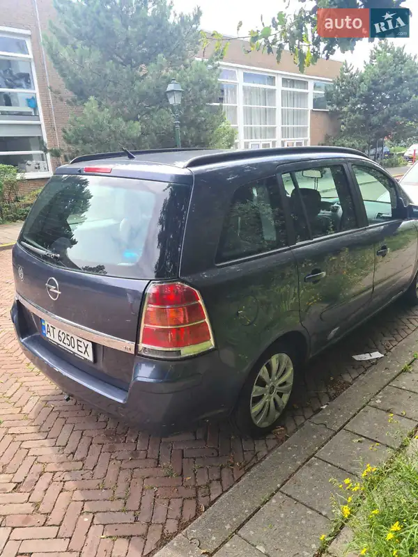 Opel Zafira