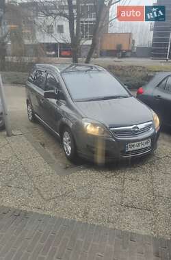 Opel Zafira  2010