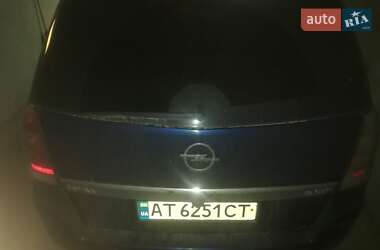 Opel Zafira  2006