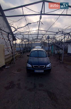 Opel Zafira  2002
