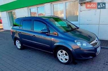 Opel Zafira  2010