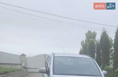 Opel Zafira  2010