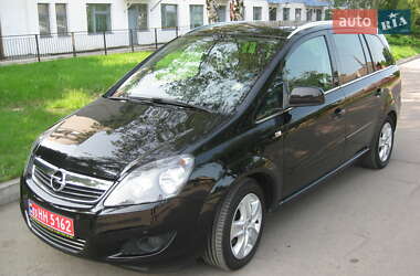 Opel Zafira  2011