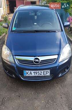Opel Zafira  2012