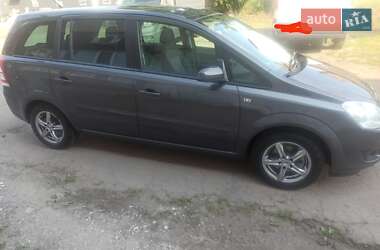 Opel Zafira  2010