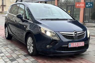 Opel Zafira  2012