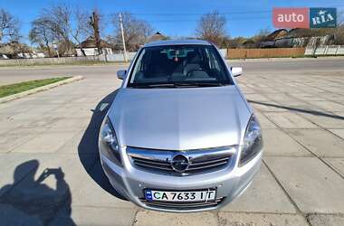 Opel Zafira  2011