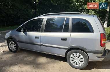 Opel Zafira  2002