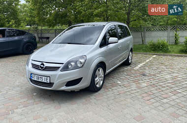 Opel Zafira 2012