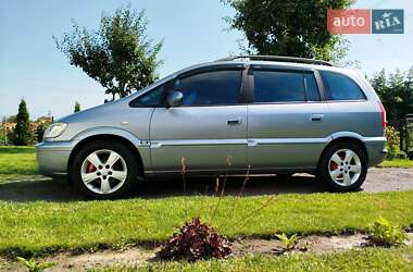 Opel Zafira  2004