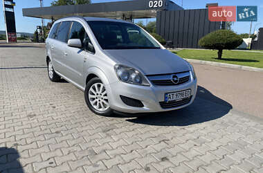 Opel Zafira  2010