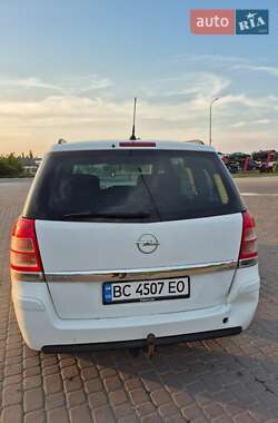 Opel Zafira  2012