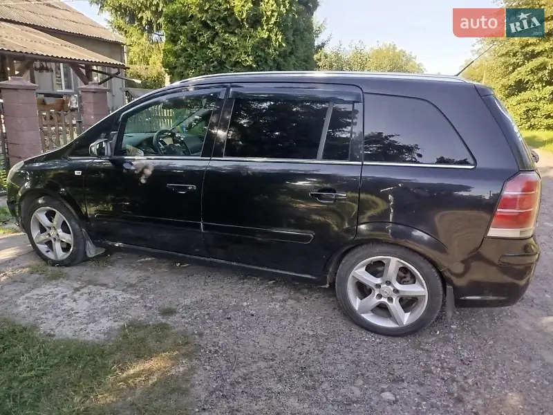 Opel Zafira