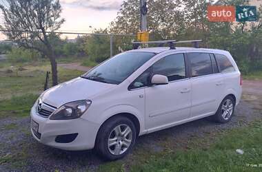 Opel Zafira  2011