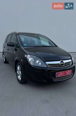 Opel Zafira  2010